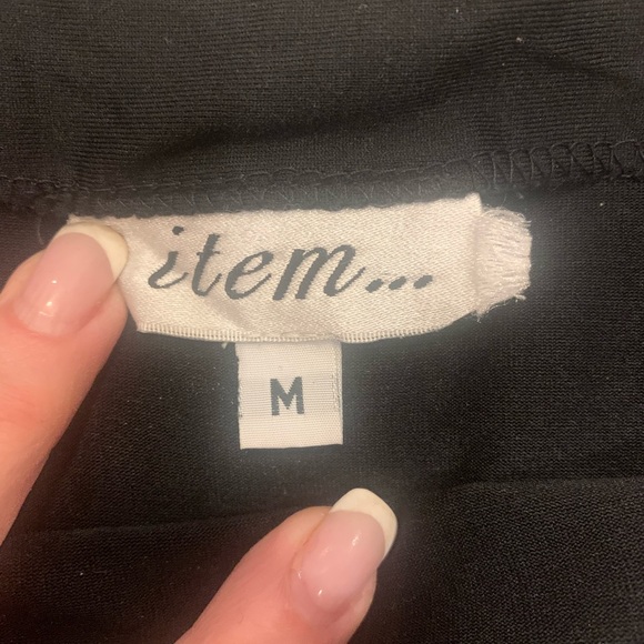 Item black wrap mini skirt, ties on side. medium - Picture 3 of 3